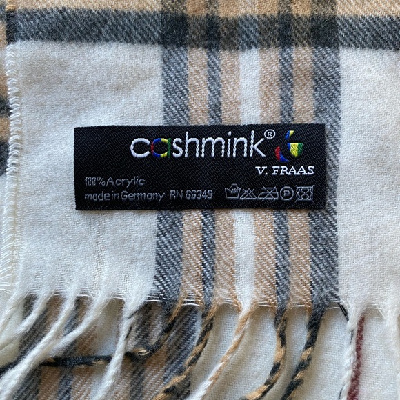 V. FRAAS cashmink plaid scarf (NWOT) - Picture 9 of 9
